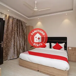 Oyo 72937 Tyagraj Agra (Uttar Pradesh)